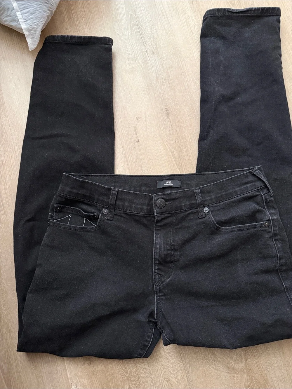 True Religion Women’s Black Skinny Jeans with Signature Back Stitching